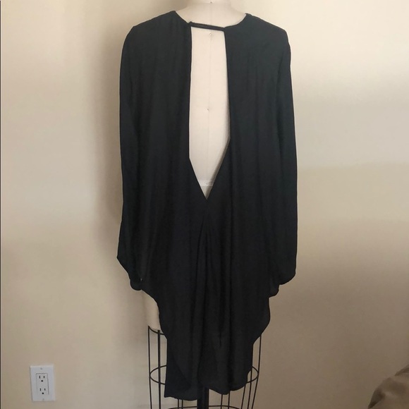 Zara long sleeve blouse with open back - Picture 4 of 7